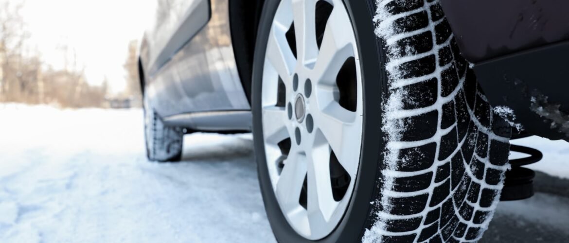 Comment Préparer sa Voiture pour l’Hiver au Québec : Guide Complet pour une Conduite Sécuritaire