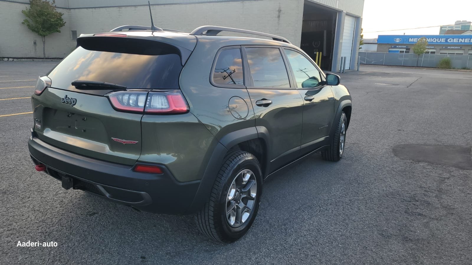 2019 JEEP CHEROKEE Trailhawk AWD 123000 km