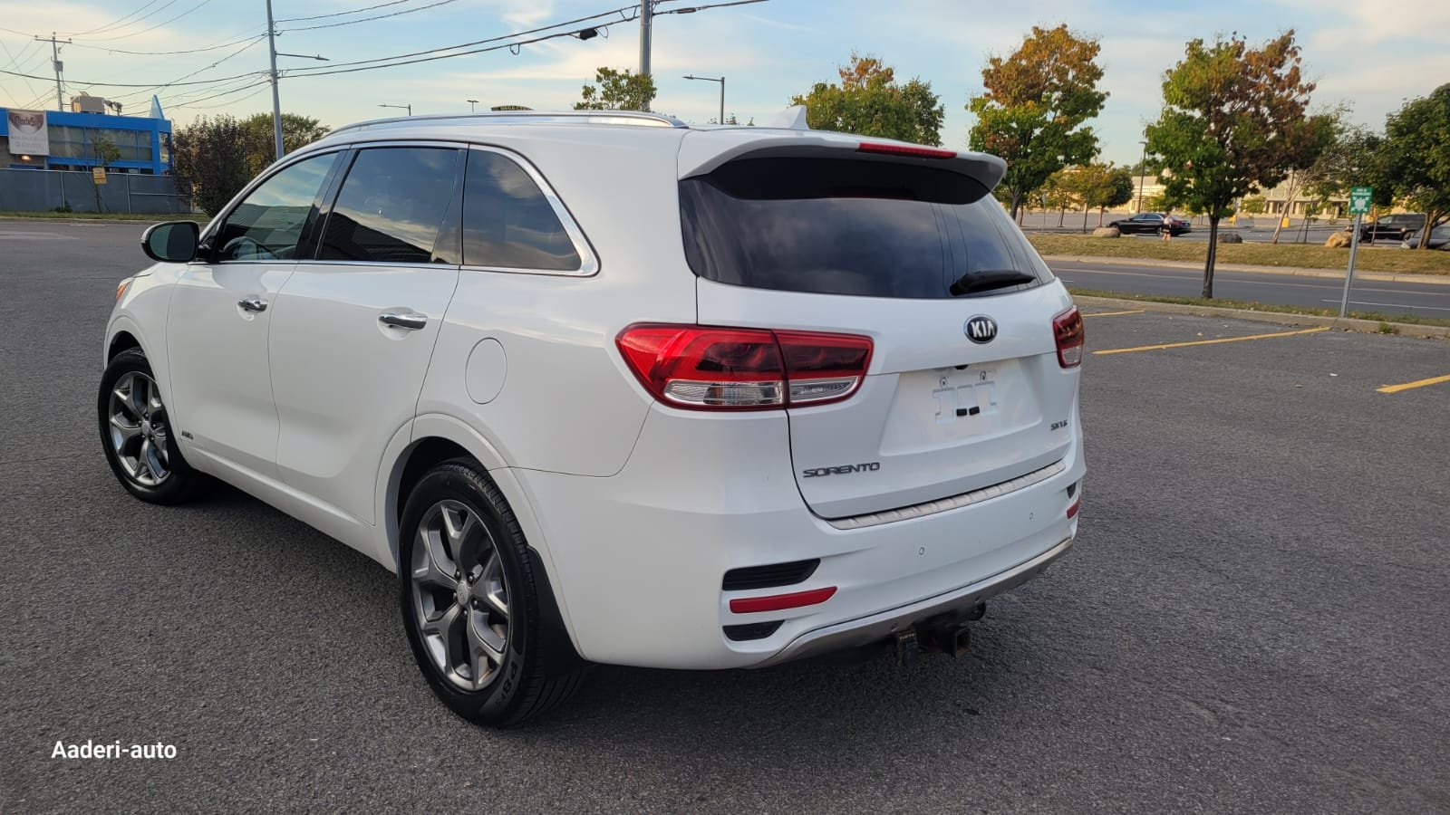 2016 Kia sorento sx 7 places awd 163000KM