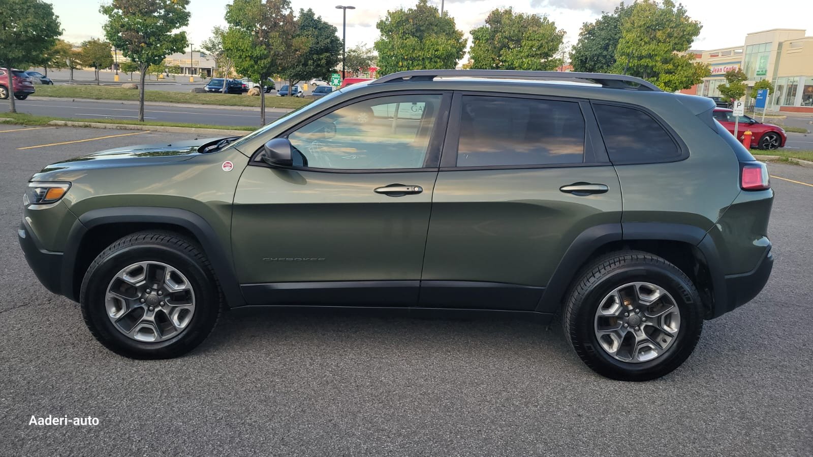 2019 JEEP CHEROKEE Trailhawk AWD 123000 km