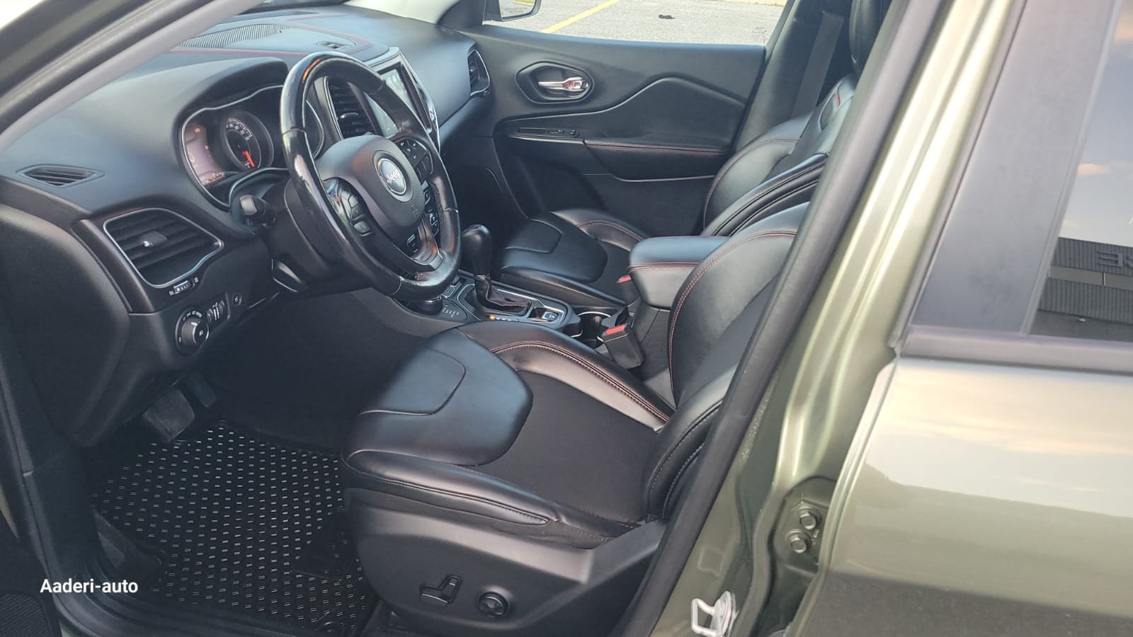 2019 JEEP CHEROKEE Trailhawk AWD 123000 km