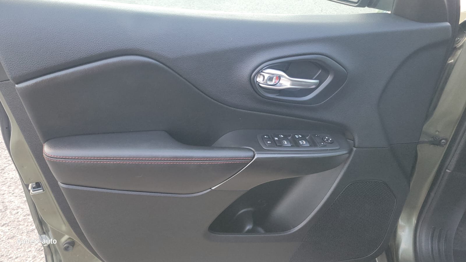 2019 JEEP CHEROKEE Trailhawk AWD 123000 km