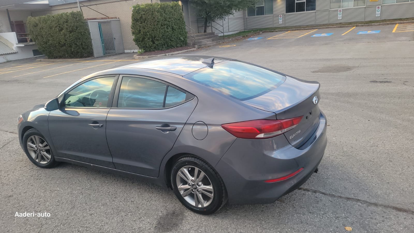 2017 Hyundai Elantra GL 128000km