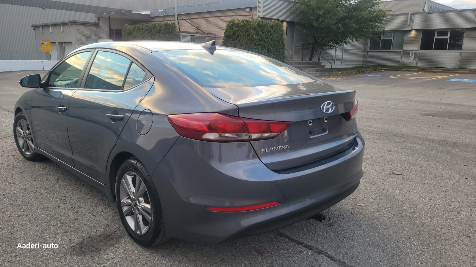 2017 Hyundai Elantra GL 128000km