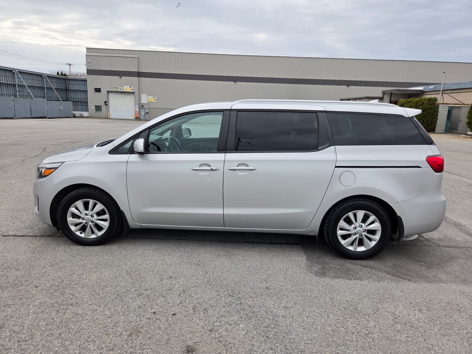 2018 Kia Sedona LX