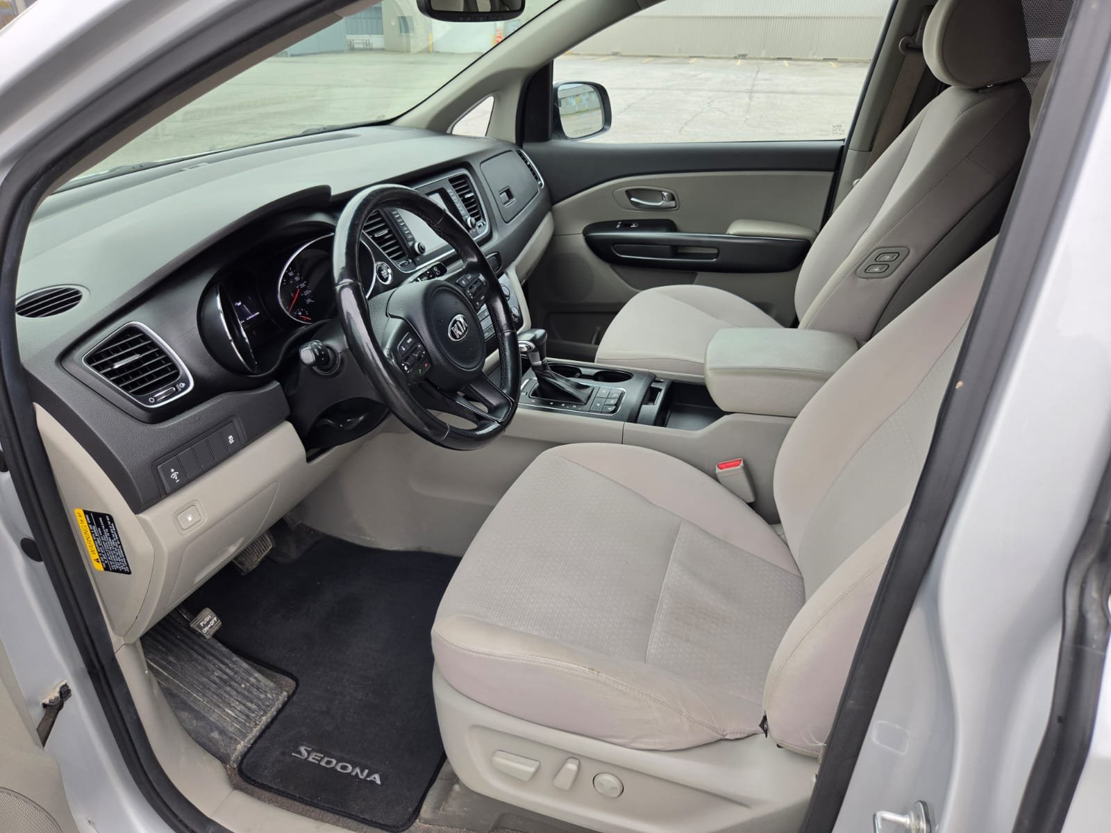 2018 Kia Sedona LX