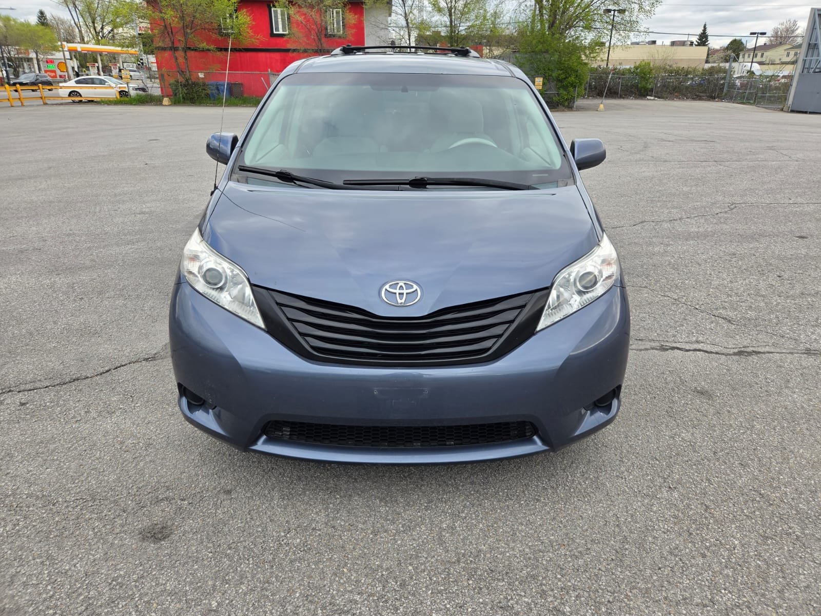 2013 Toyota Sienna 143000Km