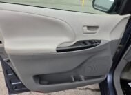 2013 Toyota Sienna 143000Km