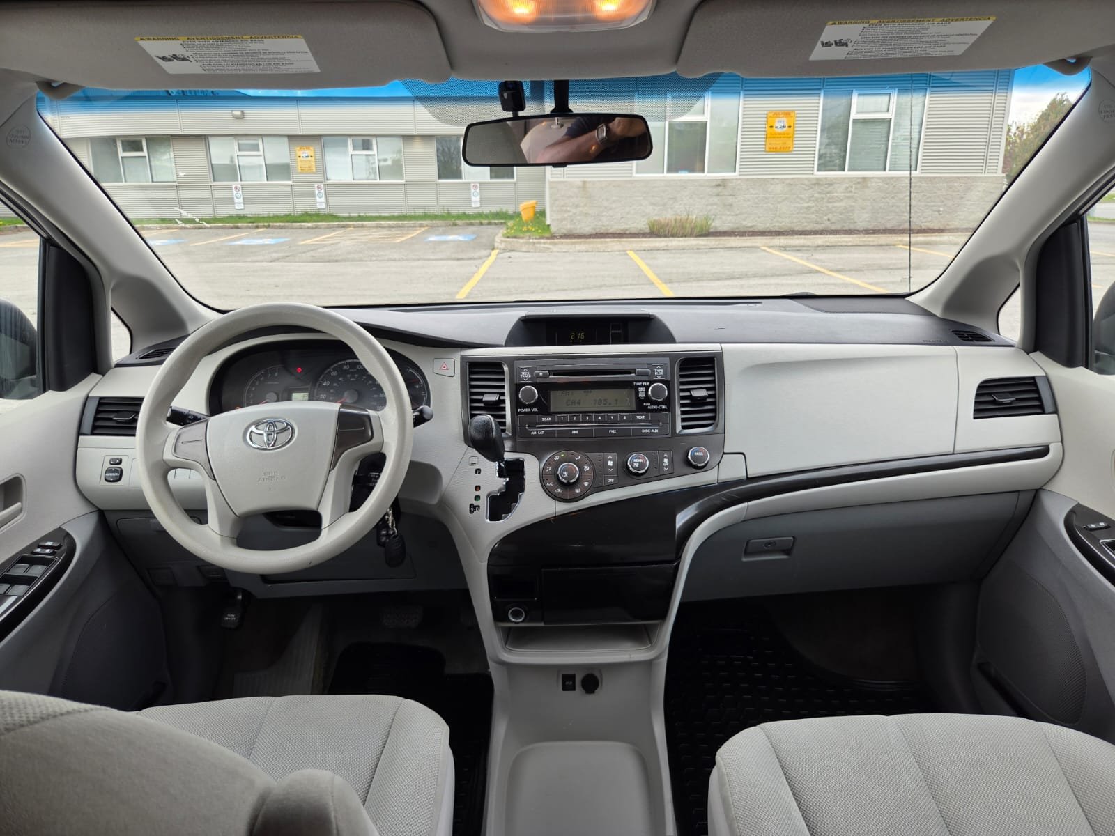 2013 Toyota Sienna 143000Km