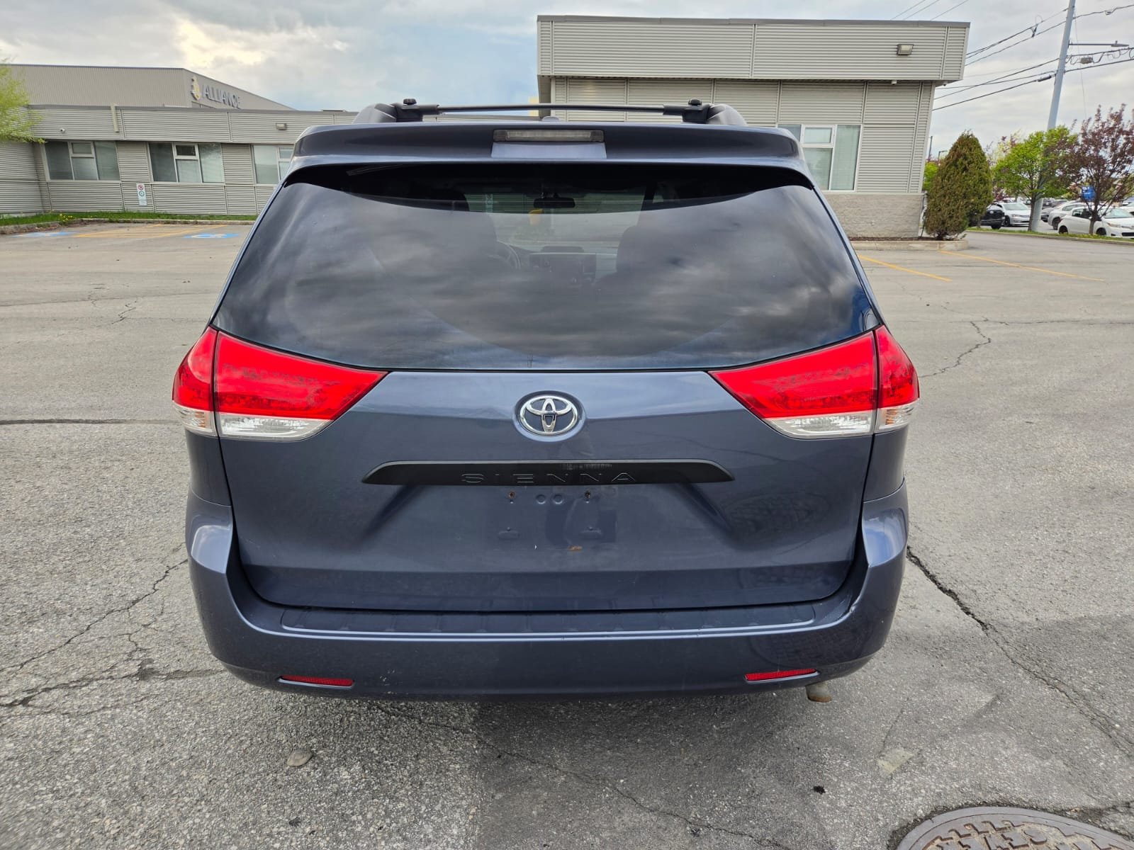2013 Toyota Sienna 143000Km