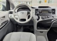 2013 Toyota Sienna 143000Km