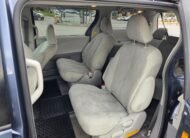 2013 Toyota Sienna 143000Km