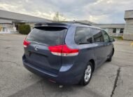 2013 Toyota Sienna 143000Km