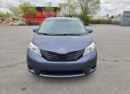 2013 Toyota Sienna 143000Km