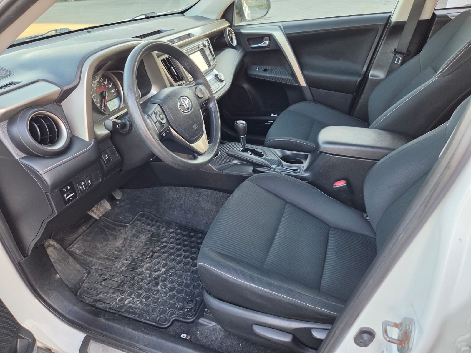 2014 Toyota Rav4 XLE 160000 Km