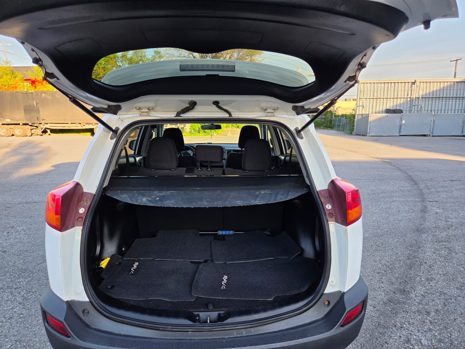 2014 Toyota Rav4 XLE 160000 Km