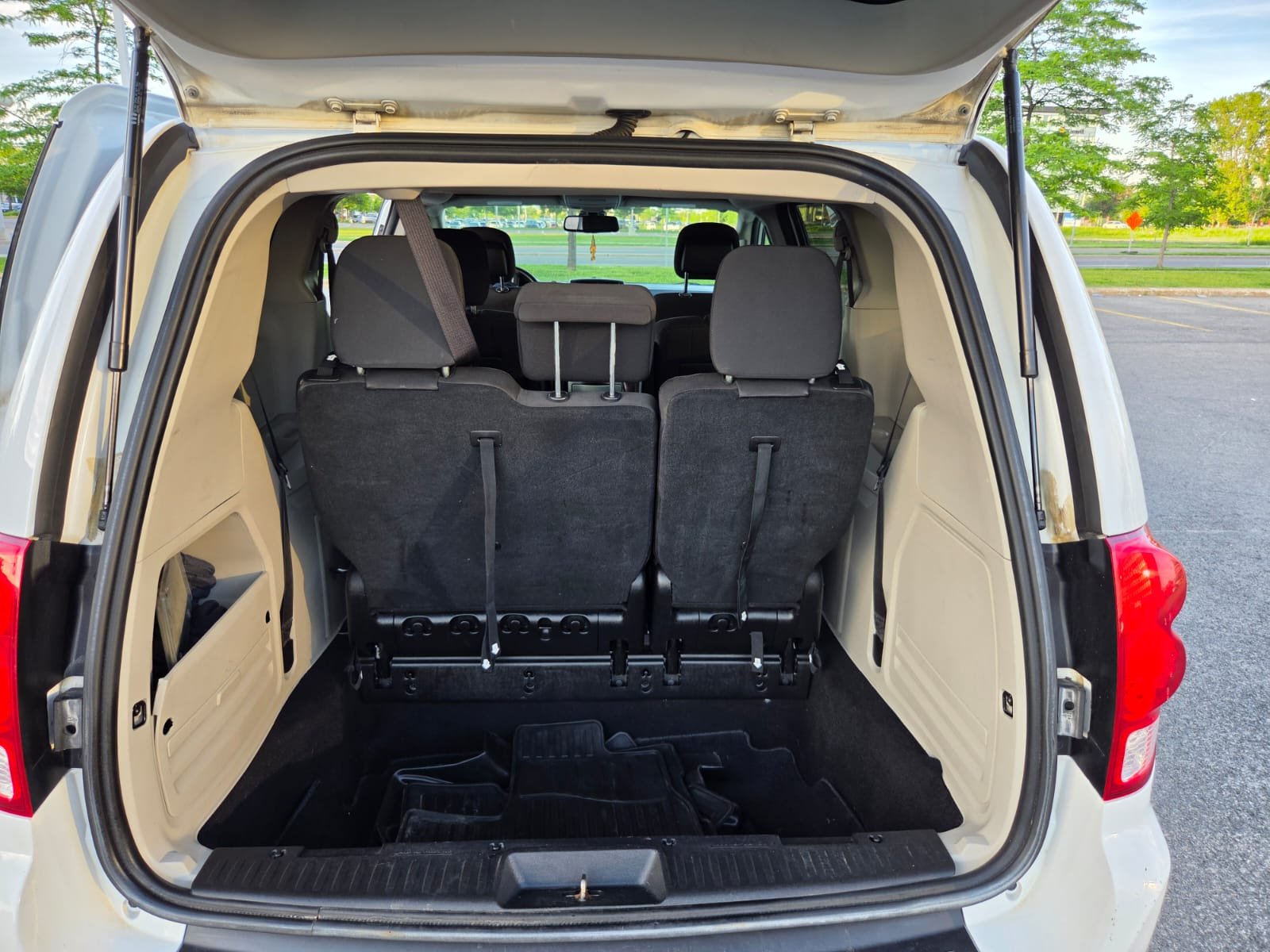 2019 Dodge Grd Caravan 193000km