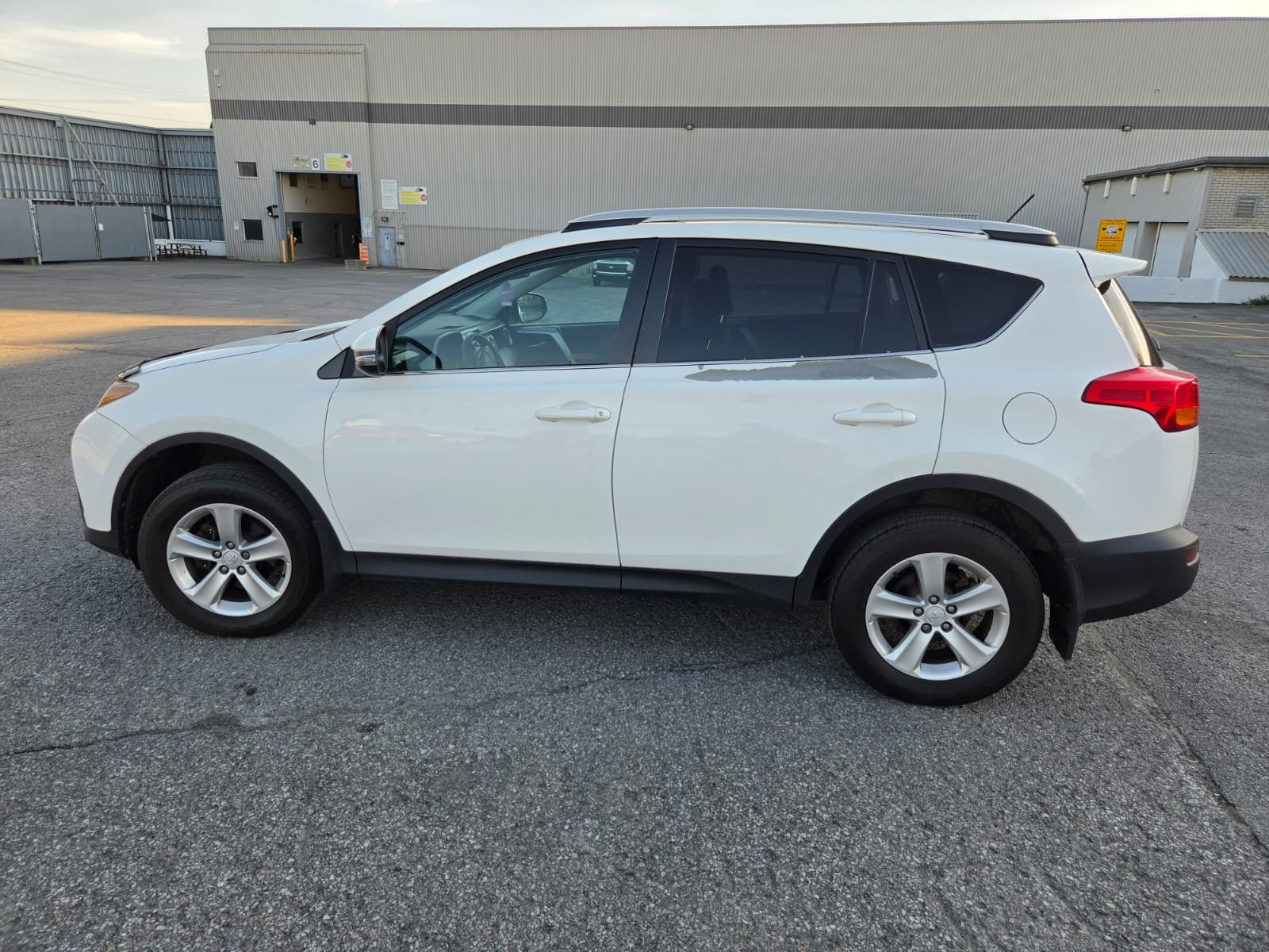 2014 Toyota Rav4 XLE 160000 Km