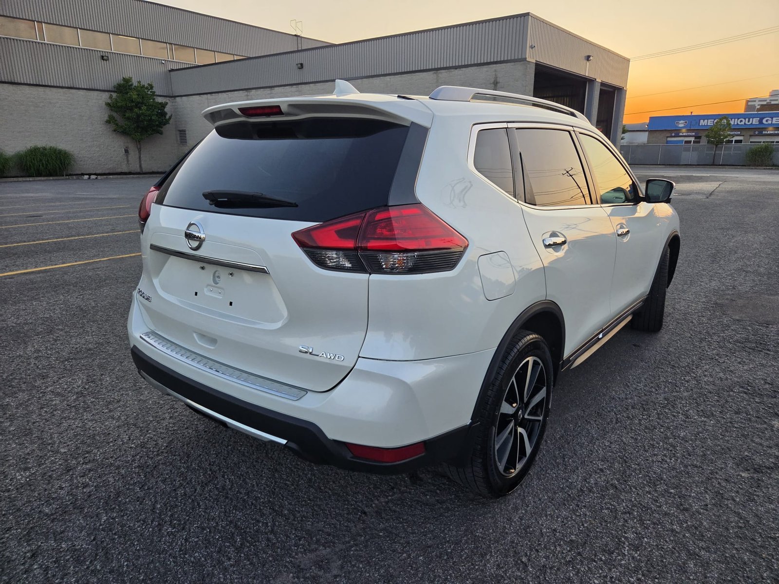 2017 Nissan rogue sl 148000 Km