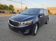 2018 Kia sedona lx 8 places