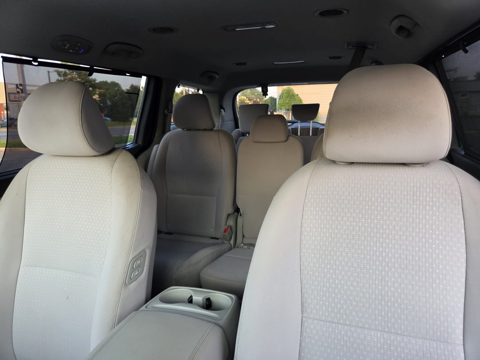 2018 Kia sedona lx 8 places