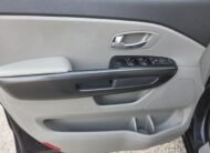 2018 Kia sedona lx 8 places