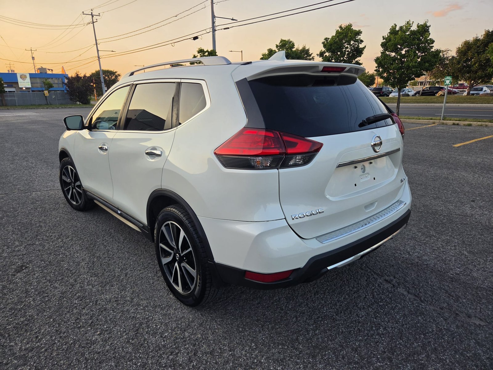 2017 Nissan rogue sl 148000 Km