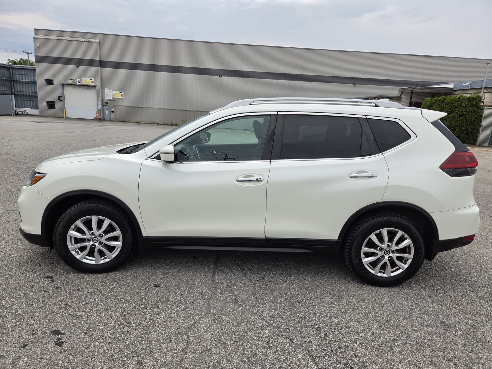 2018 Nissan rogue SV