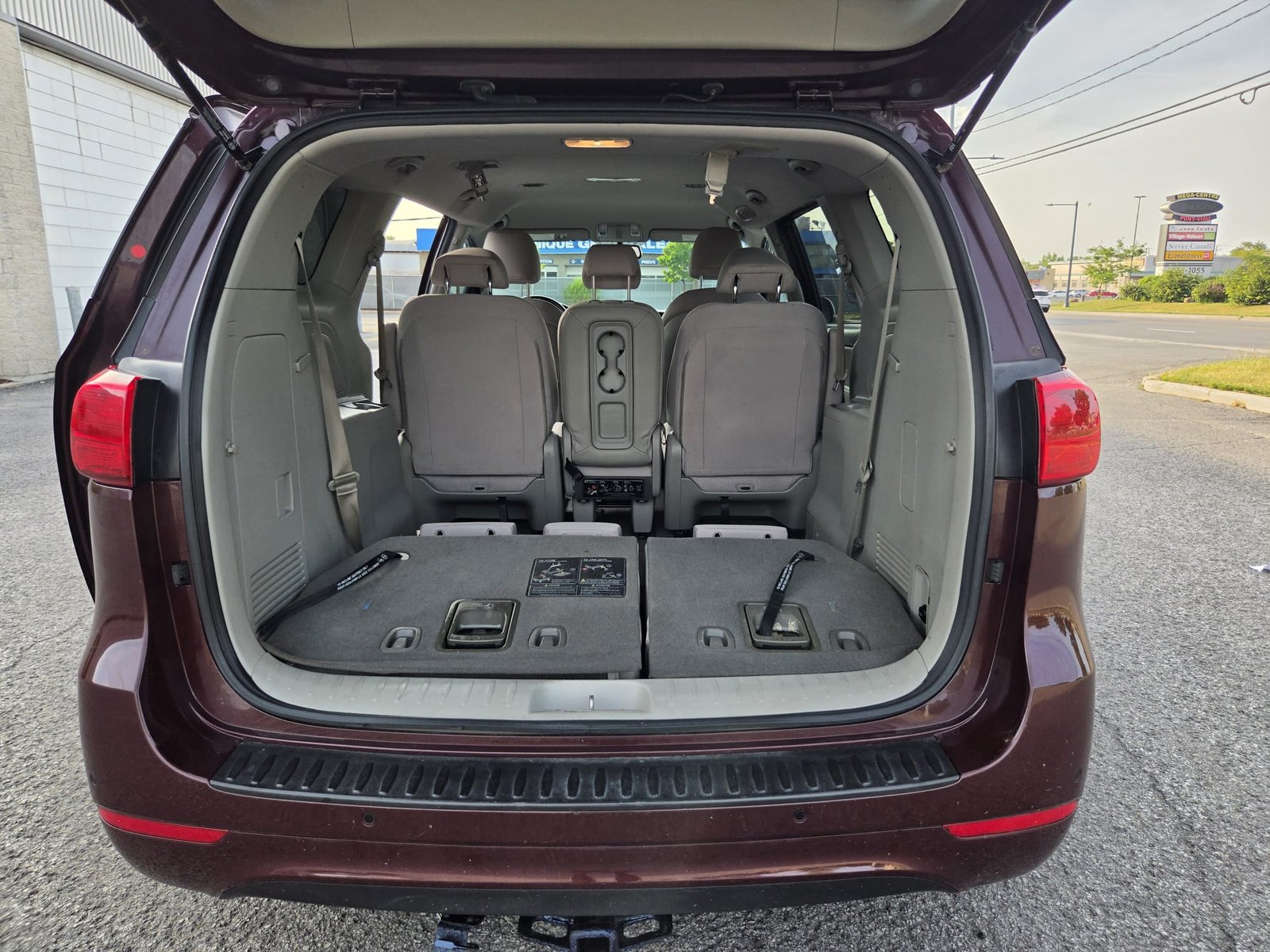 2017 Kia Sedona LX